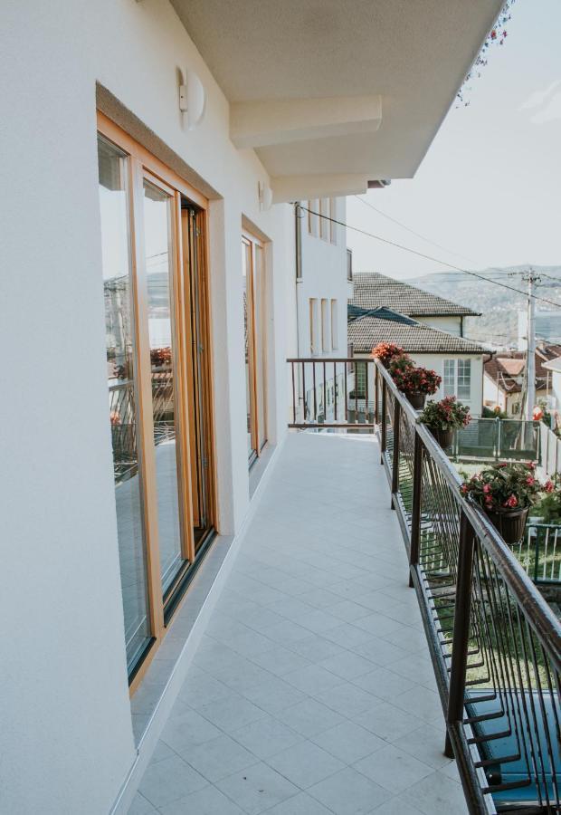 Route 68 Apartment Sarajevo Ngoại thất bức ảnh