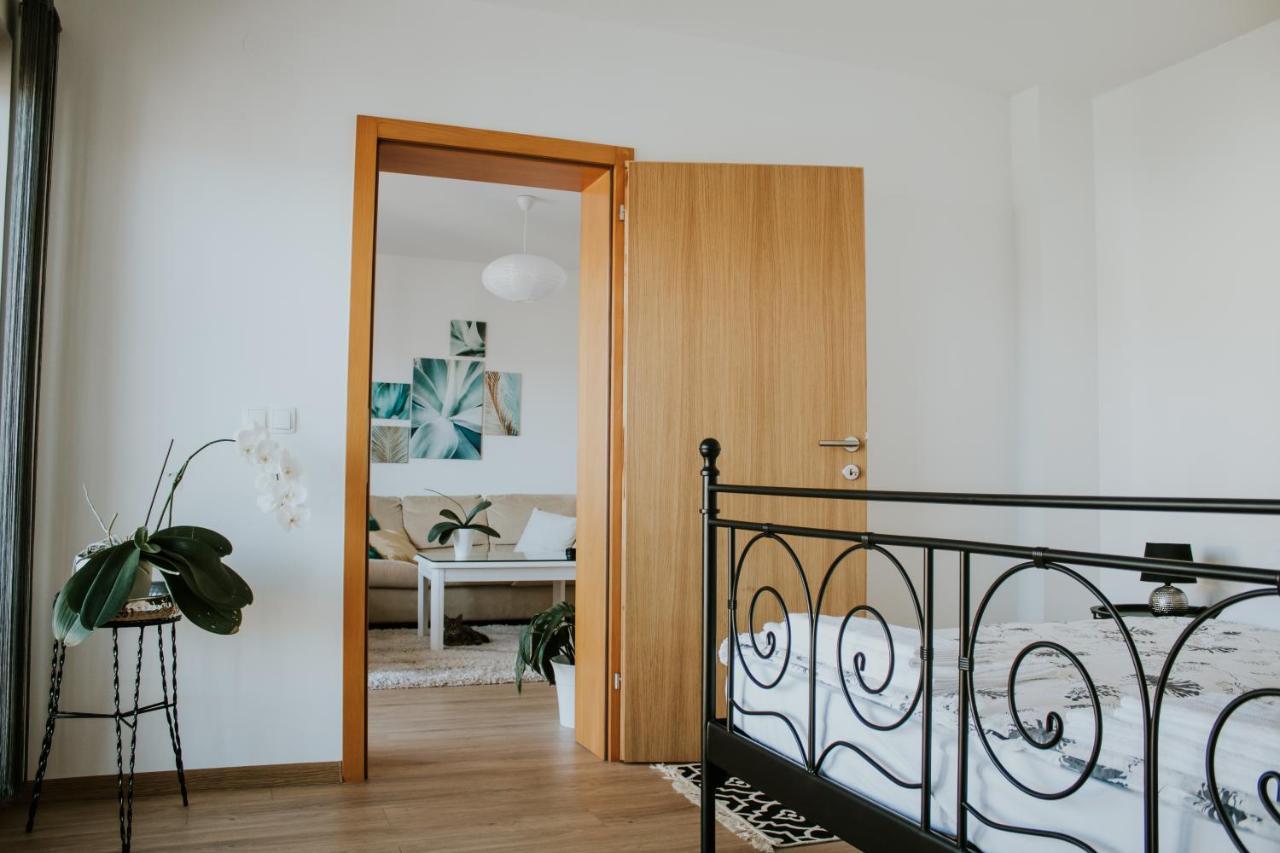 Route 68 Apartment Sarajevo Ngoại thất bức ảnh