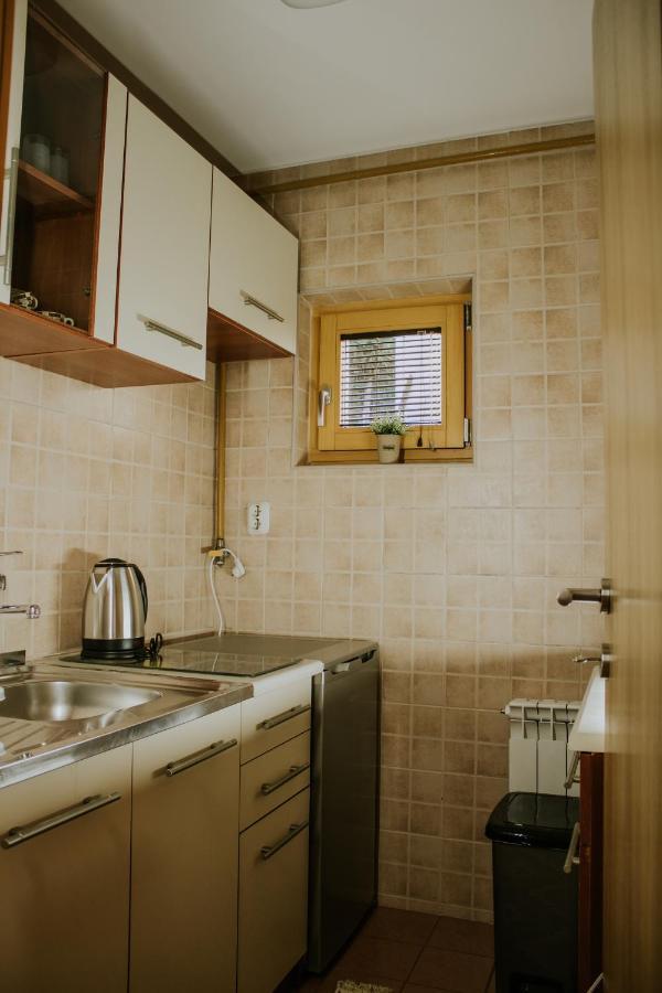 Route 68 Apartment Sarajevo Ngoại thất bức ảnh