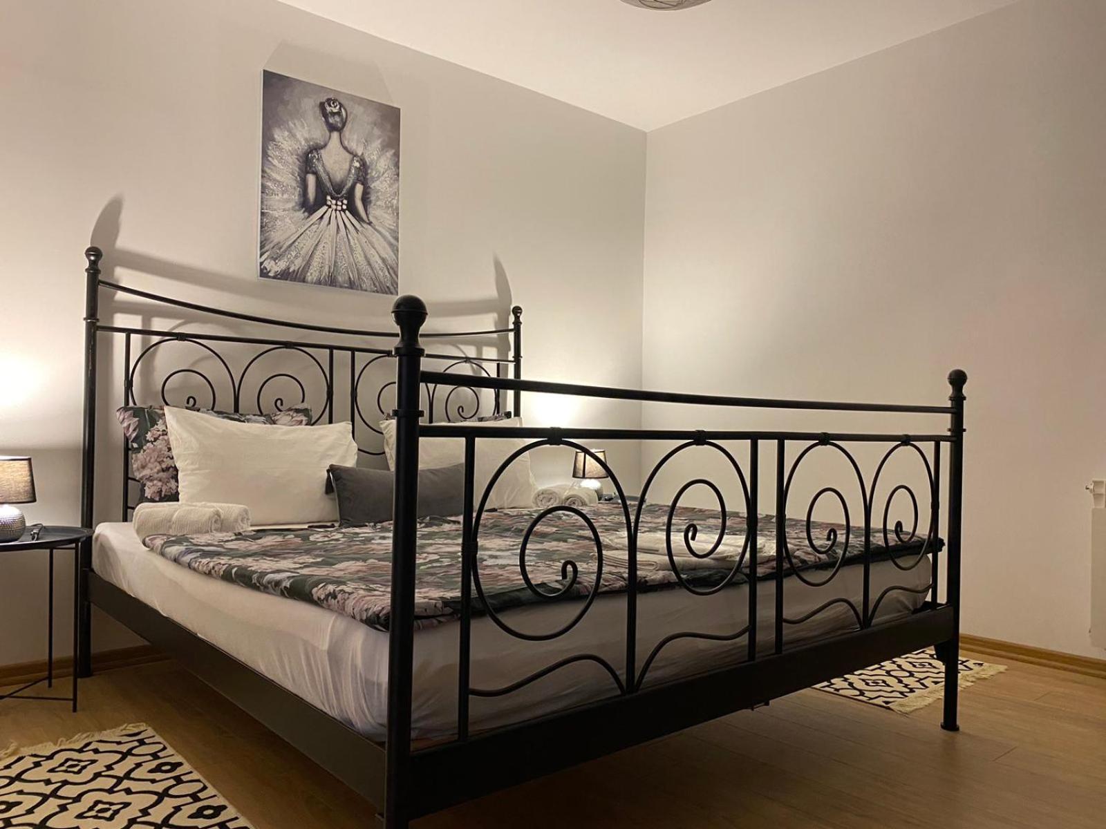 Route 68 Apartment Sarajevo Ngoại thất bức ảnh
